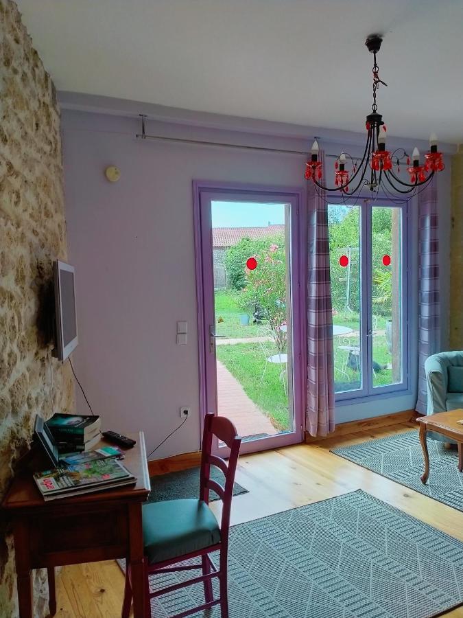 La Cadournaise Bed & Breakfast Saint-Seurin-de-Cadourne Exterior photo