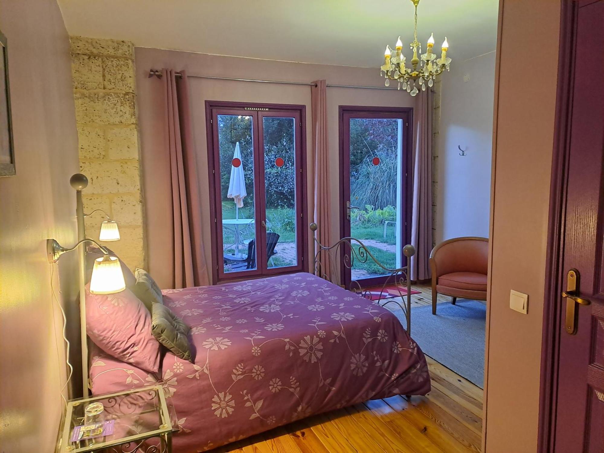 La Cadournaise Bed & Breakfast Saint-Seurin-de-Cadourne Exterior photo