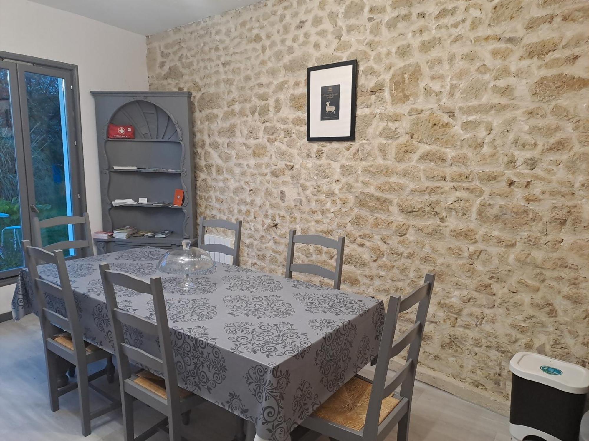 La Cadournaise Bed & Breakfast Saint-Seurin-de-Cadourne Exterior photo