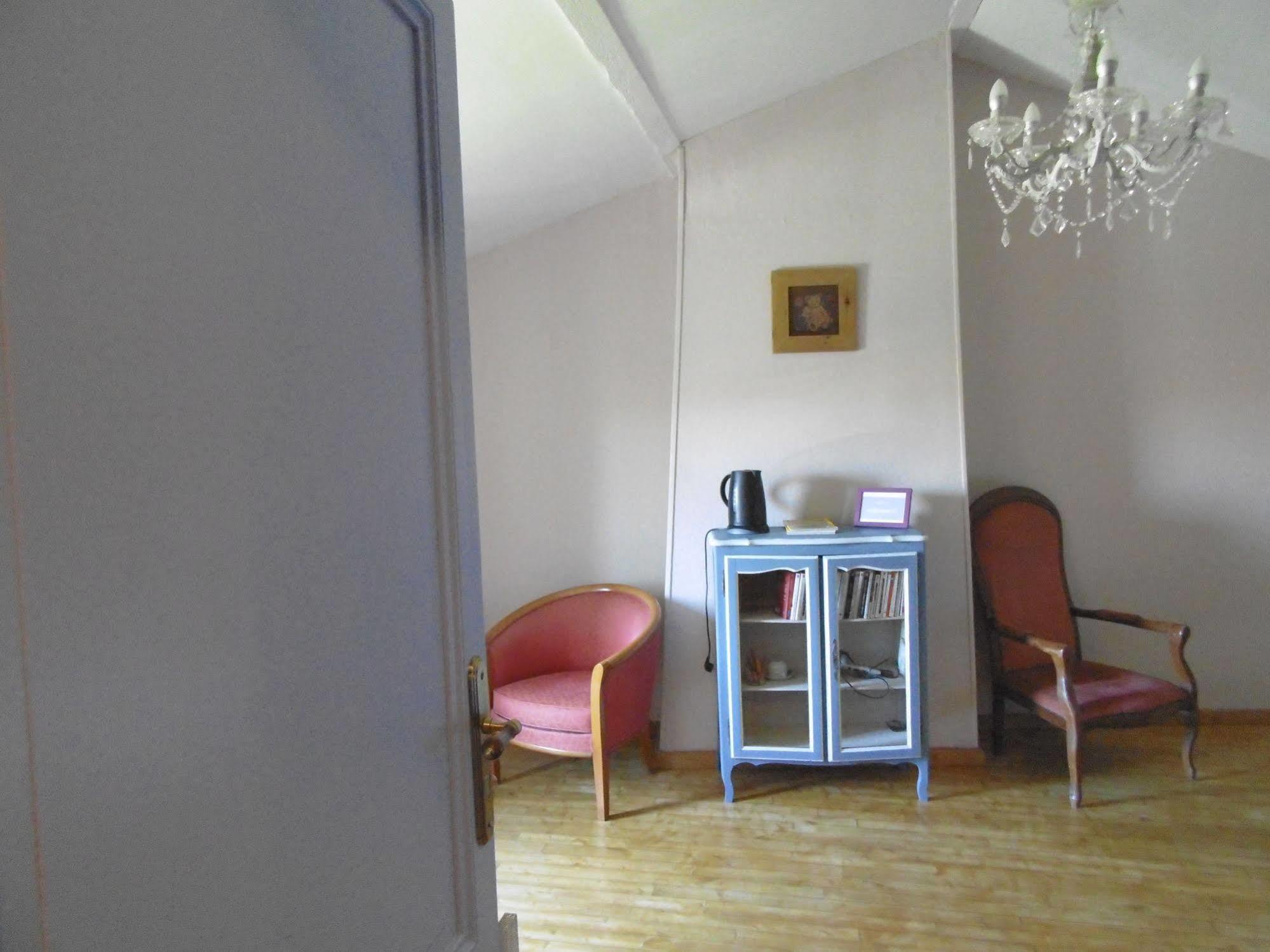 La Cadournaise Bed & Breakfast Saint-Seurin-de-Cadourne Exterior photo